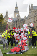 NEWS - Protest in London gegen eine weitere Landebahn im Flughafen Heathrow