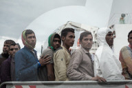 NEWS - Mittelmeer: HUnderte Flüchtlinge kommen via Seeweg nach Italien