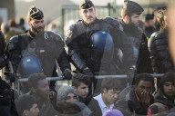 NEWS - Frankreich: Abriss des Flüchtlingslagers von Calais hat begonnen