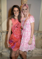 PEOPLE - Amber Le Bon mit rosa Haaren an einem Mode-Event