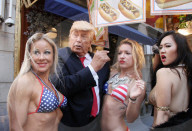 NEWS - Trump Lookalike sorgt in New York für Furore
