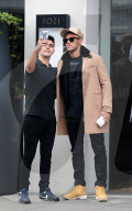 EXKLUSIV - Fussballstar Neymar verlässt das *Tozi" in London