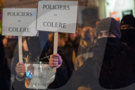 NEWS - Lyon: Grossdemo von Polizei- und Feuerwehrangestellte 