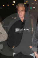 PEOPLE - Brooklyn Beckham verlässt Cody Simpson das Kanye Konzert in Inglewood