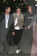 PEOPLE - Brooklyn Beckham verlässt Cody Simpson das Kanye Konzert in Inglewood