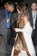 PEOPLE - Chrissy Teigen, John Legend und Sofia Richie auf dem Weg zum Kanye Konzert