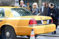 PEOPLE - PEOPLE - Bullock, Bonham Carter und Blanchett auf dem Set zu "Ocean's Eight"