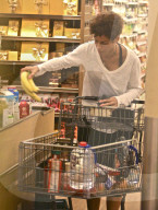 PEOPLE - Nicole Murphy bummelt in Beverly Hills