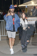 PEOPLE - Shia LaBeouf besucht mit seiner Mutter das Kanye Konzert