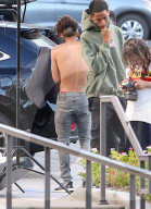 PEOPLE - Jaden Smith posiert in Calabasas