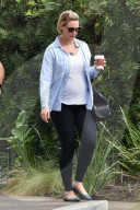 PEOPLE - Schwangere Katherine Heigl in Los Feliz unterwegs