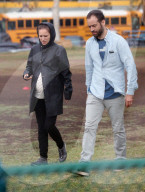 PEOPLE - Schwangere Natalie Portman in Los Feliz unterwegs