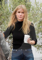 PEOPLE - Gwyneth Paltrow mit den Kids in Brentwood unterwegs