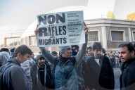 NEWS - Flüchtlinge in Paris campieren auf der Strasse