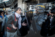 NEWS - FlÃ¼chtlinge in Paris campieren auf der Strasse