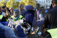 NEWS - FlÃ¼chtlinge in Paris campieren auf der Strasse