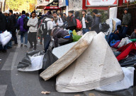 NEWS - Flüchtlinge in Paris campieren auf der Strasse