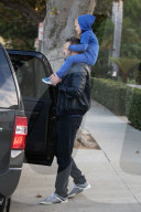 PEOPLE - Jennifer Garner und Ben Affleck mit ihren Kindern in Santa Monica unterwegs