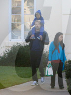 PEOPLE - Jennifer Garner und Ben Affleck mit ihren Kindern in Santa Monica unterwegs