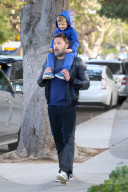 PEOPLE - Jennifer Garner und Ben Affleck mit ihren Kindern in Santa Monica unterwegs
