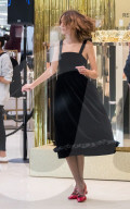 PEOPLE - London: Alexa Chung feiert bei M&S die 'Archive Collection' 