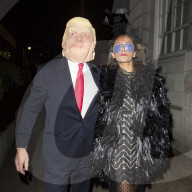 FEATURE - Halloween: Donald Trump und Hillary Clinton sind ein beliebtes Sujet