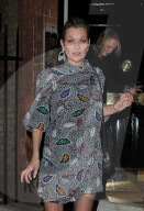 PEOPLE - Kate Moss besuch die Sam McKnight Ausstellung in London