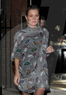PEOPLE - Kate Moss besuch die Sam McKnight Ausstellung in London