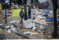 NEWS - Paris: Nach der Räumung in Calais entsteht ein neues Flüchlingslager