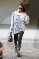 PEOPLE - Kourtney Kardashian mit Klelin Mason in Los Angeles unterwegs
