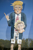 NEWS - Kent setzt Donald Trump 'unter Feuer'