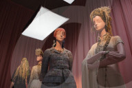 NEWS - Haarig! Ausstellung 'Hair by Sam McKnight' in London