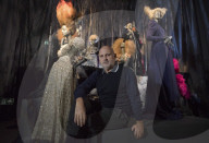 NEWS - Haarig! Ausstellung 'Hair by Sam McKnight' in London