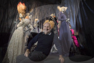 NEWS - Haarig! Ausstellung 'Hair by Sam McKnight' in London