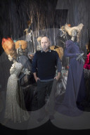 NEWS - Haarig! Ausstellung 'Hair by Sam McKnight' in London