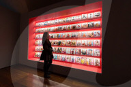 NEWS - Haarig! Ausstellung 'Hair by Sam McKnight' in London
