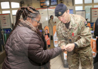 NEWS - London: Bürgermeister Sadiq Khan eröffnet den 'Poppy Day'