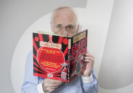 PORTRAIT - Terry Deary 