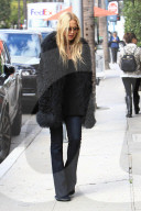 PEOPLE -  Rachel Zoe räkelt sich mit Klein Kaius in Beverly Hills