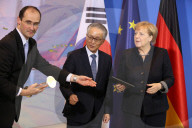 NEWS - Berlin: Angela Merkel mit "Seoul Friedenspreis" geehrt