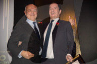 NEWS - London: Theresa May mit "Parlamanterian of the Year Awards"