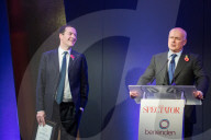 NEWS - London: Theresa May mit "Parlamanterian of the Year Awards"