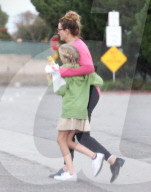 EXKLUSIV - Julia Roberts wirkt etwas gestresst