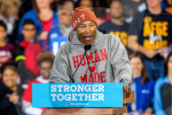 NEWS - USA Wahlen: Hillary Clinton wird unterstüzt von Pharell Williams