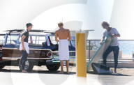 PEOPLE - Cody Simpson stürzt sich in Malibu in die Wellen