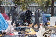 NEWS - Paris: Wildes Flüchtlings-Camp an der Stalingrad-Station geräumt