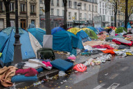 NEWS - Paris: Wildes Flüchtlings-Camp an der Stalingrad-Station geräumt