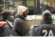 NEWS - Paris: Wildes Flüchtlings-Camp an der Stalingrad-Station geräumt