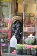 EXKLUSIV - Cindy aus Marzahn ganz Privat beim Bummeln in Berlin