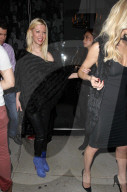 PEOPLE - Tara Reid besucht das Catch in Hollywood